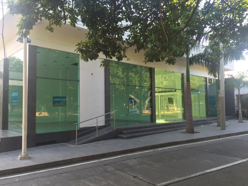 LOCAL 5 VILLALBA LUZ SI AGUA NO - FOTO SI.png