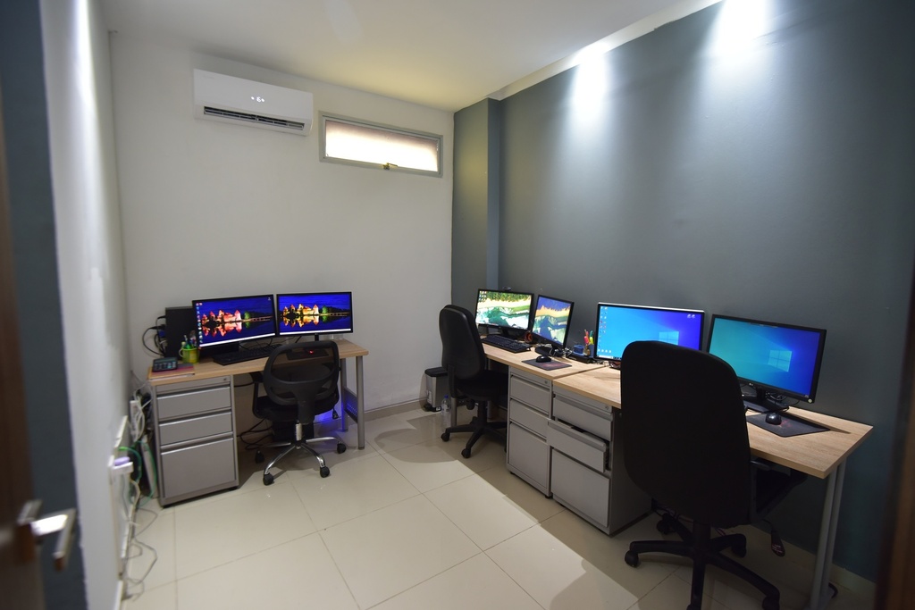 OFICINA 203 YEISON LUZ A.jpg